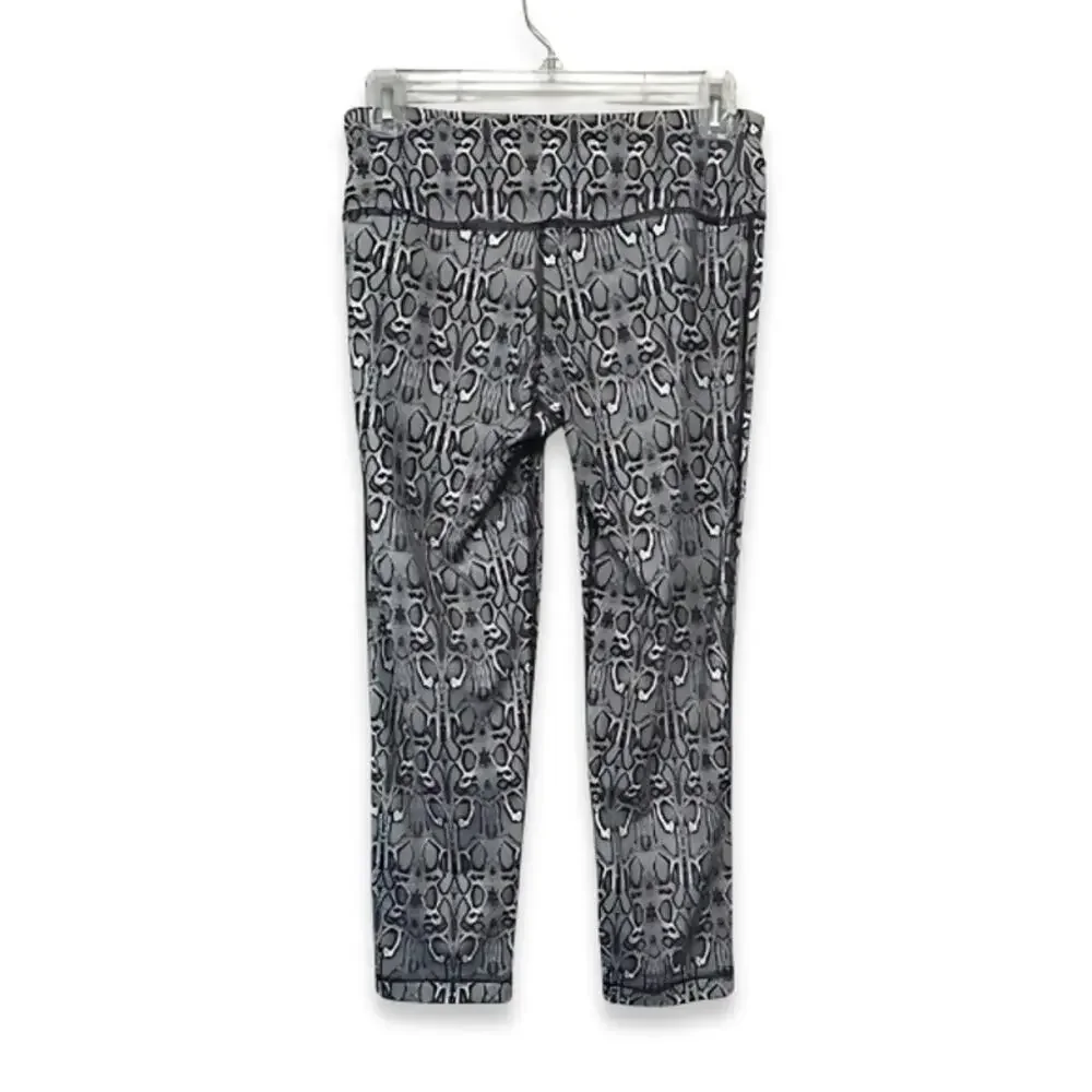 90 Degree by Reflex Capri Leggings Mid-Rise Stretchable Snake Print Gray Small